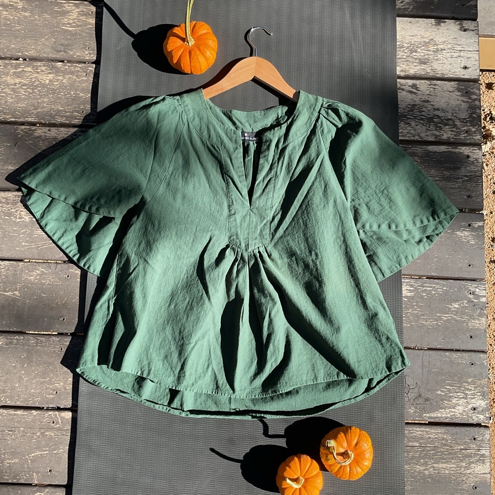Tuckernuck Pomander Place Finley Flutter Deep Green Blouse